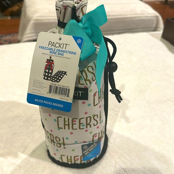 NWT PACKIT freezable Drawstring Wine Bag. CHEERS LOGO WITH CONFETTI. - Picture 1 of 6